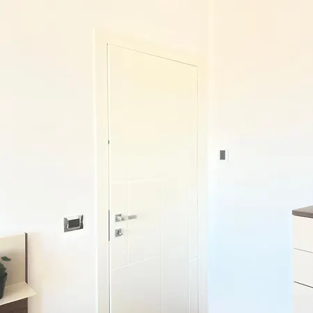 Happy House Apartment